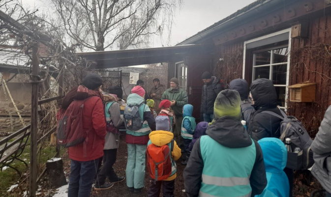 Die JuNa's wurden vom Naturschutzzentrum-Team herzlich empfangen! – Foto: Katja Barth